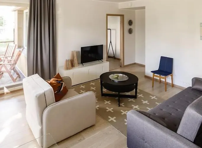 Apartamento W Torupilli, Terrace, Green Yard, Parking